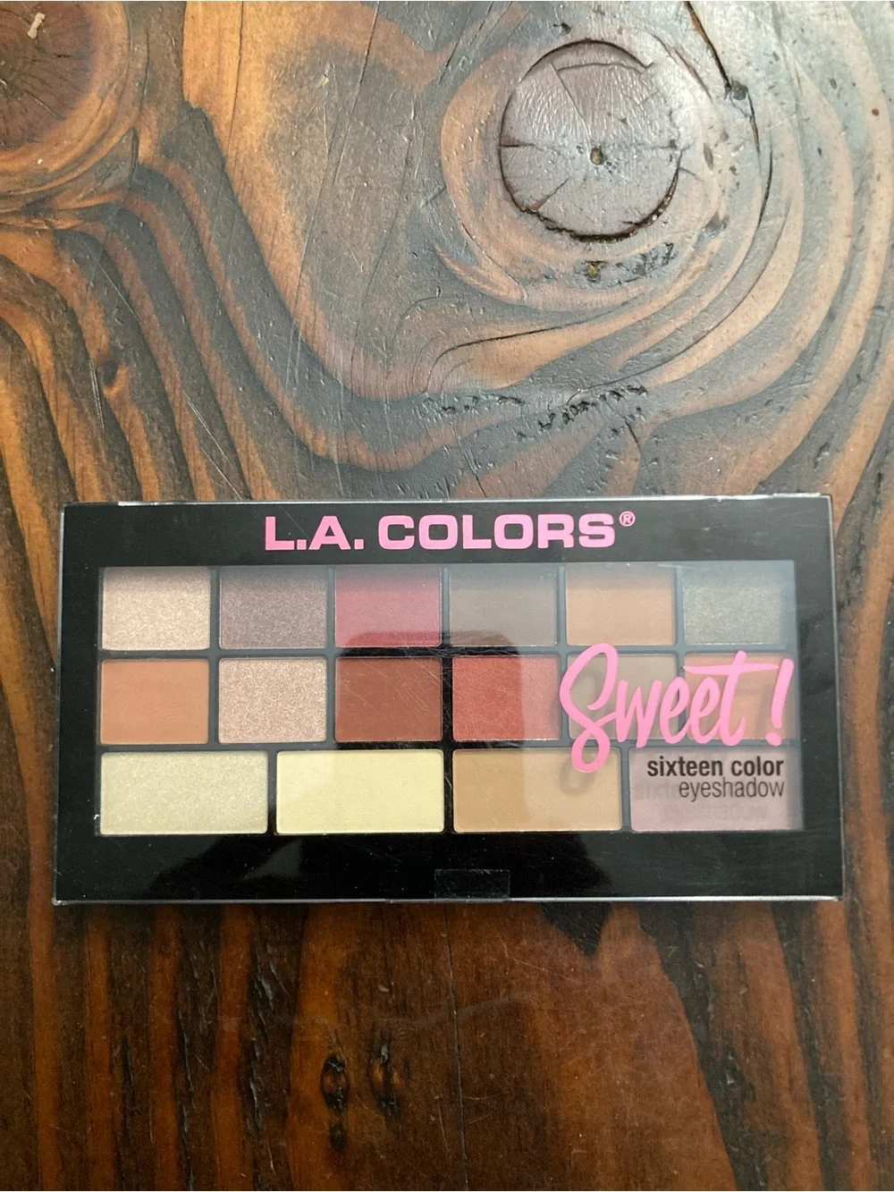 L.A Color Eye Shadow 16 Colors